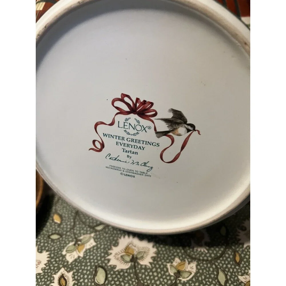 Lenox Winter Greetings Everyday Tartan Bowl, Excellent Shape, No chips